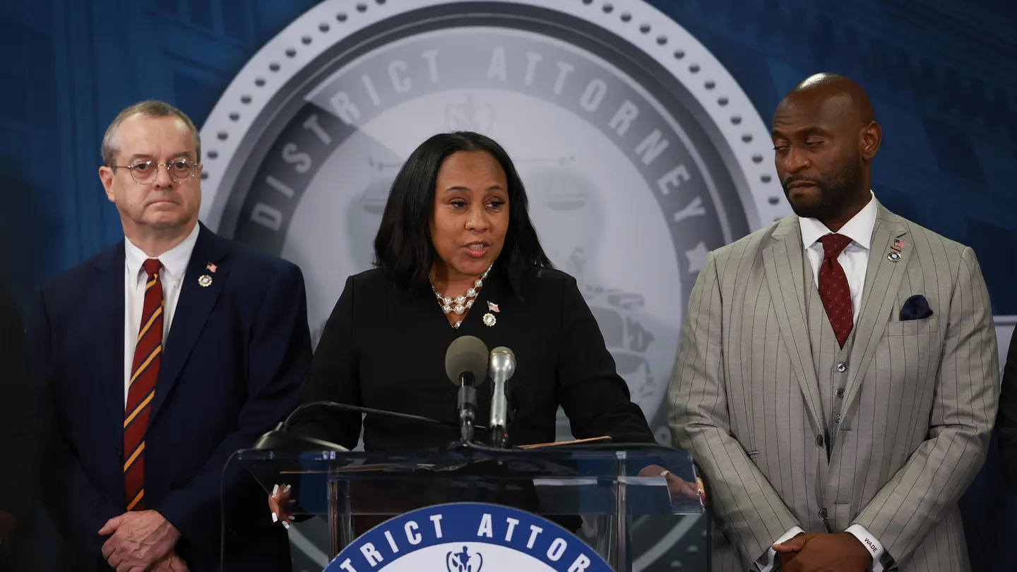 Fulton County DA Opposes Trump's Removal of Election Cases