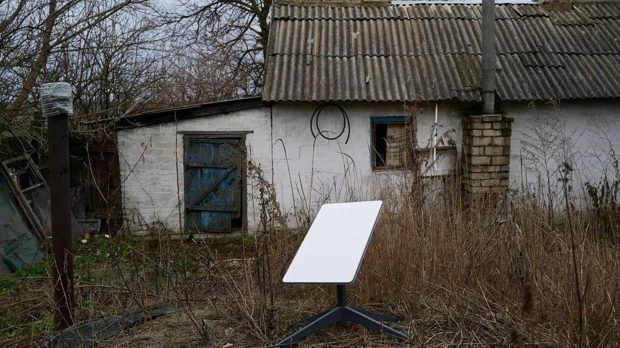 Donetsk Region: Ukraine, Russia Trade Fire