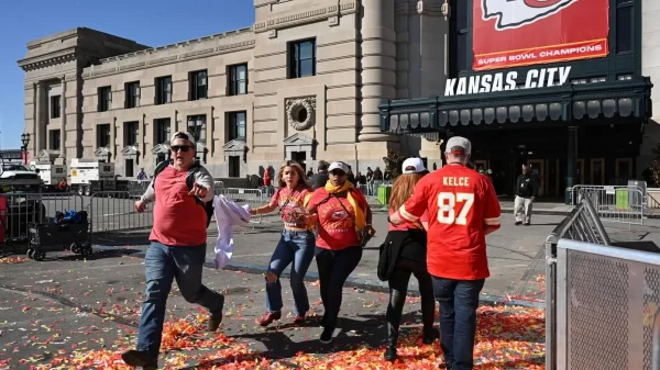 Shooting Leaves One Dead, 22 Injured