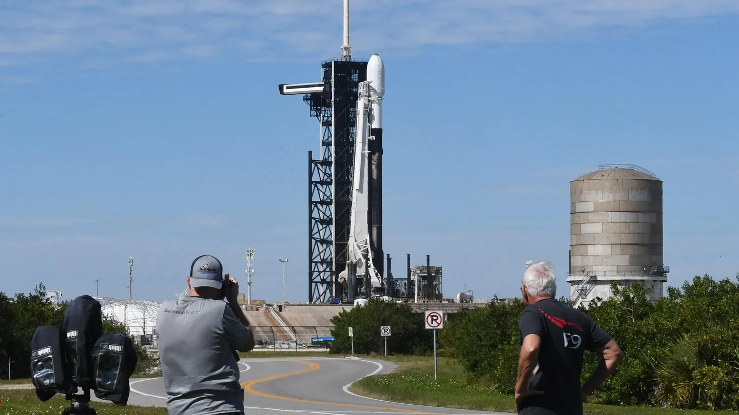 SpaceX Readies Nova-C Lunar Lander Launch from Cape Canaveral