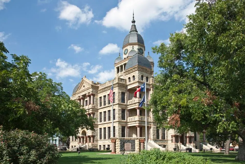 Victorian architecture of Denton County courthouse