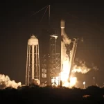 U.S. Spacecraft Heads to Moon for First Landing