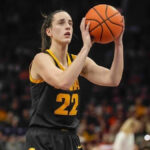 Caitlin Clark to Enter WNBA Draft
