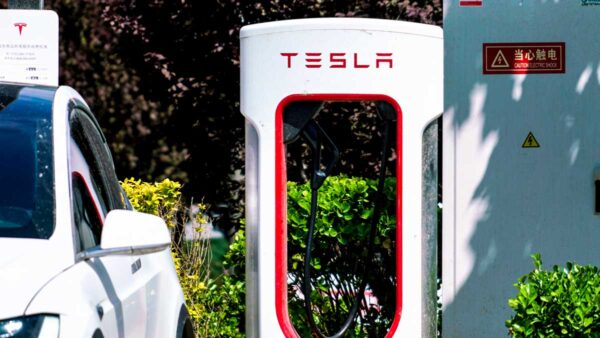 Tesla, supercharger stations