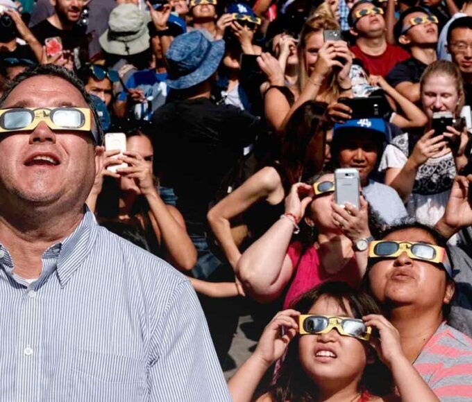 Johnson Space Center Eclipse Viewing