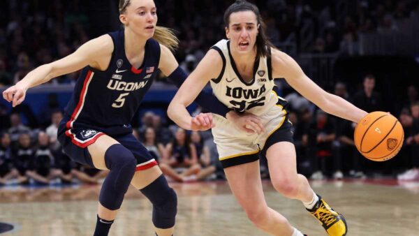 Iowa-UConn