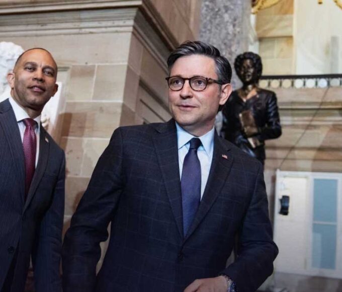 Congress Debates Statue