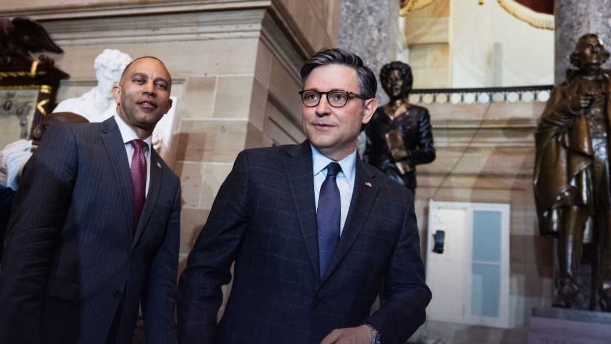 Congress Debates Statue