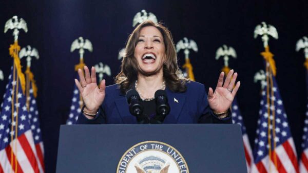 Harris speaks in Milwaukee