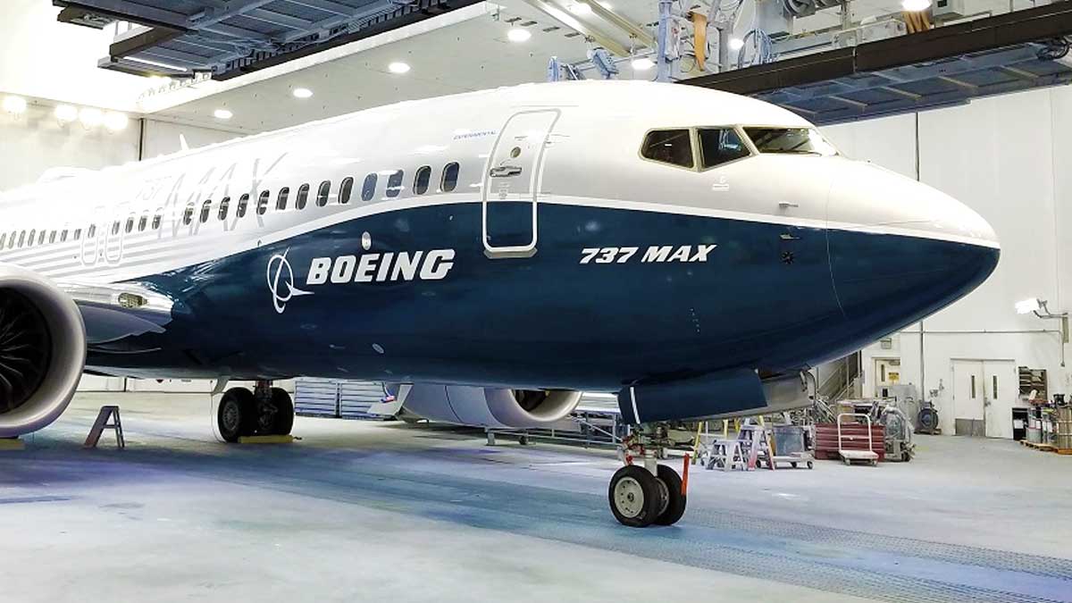A Boeing 737 MAX 7 aircraft