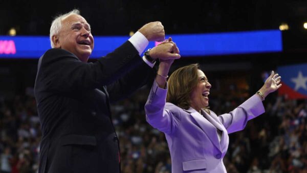 Harris and Walz Rally in Las Vegas