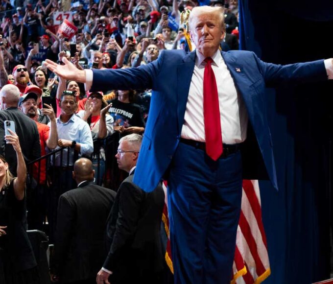 Trump Holds Long Island Rally