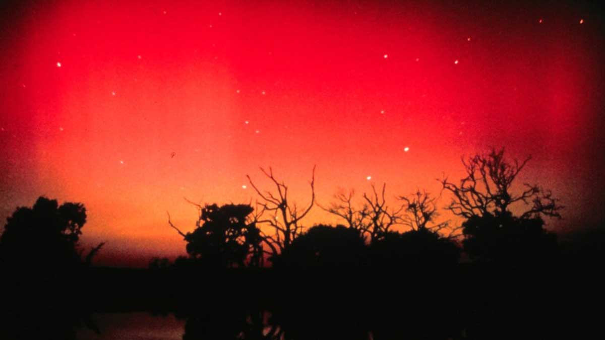 Sun Generates Intense Auroras