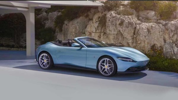 Ferrari Roma Spider