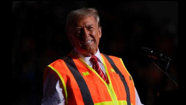 Trump Campaigns in Wisconsin