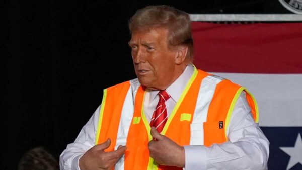 Trump Campaigns in Wisconsin