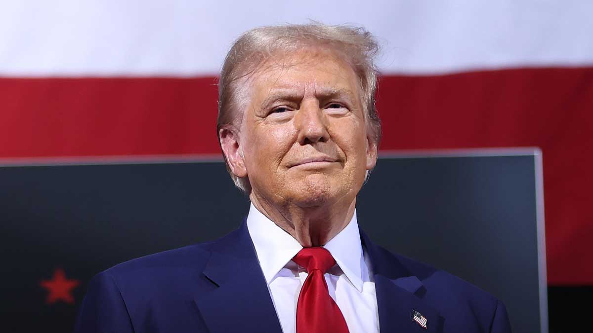 Trump Talks Economy in Tucson