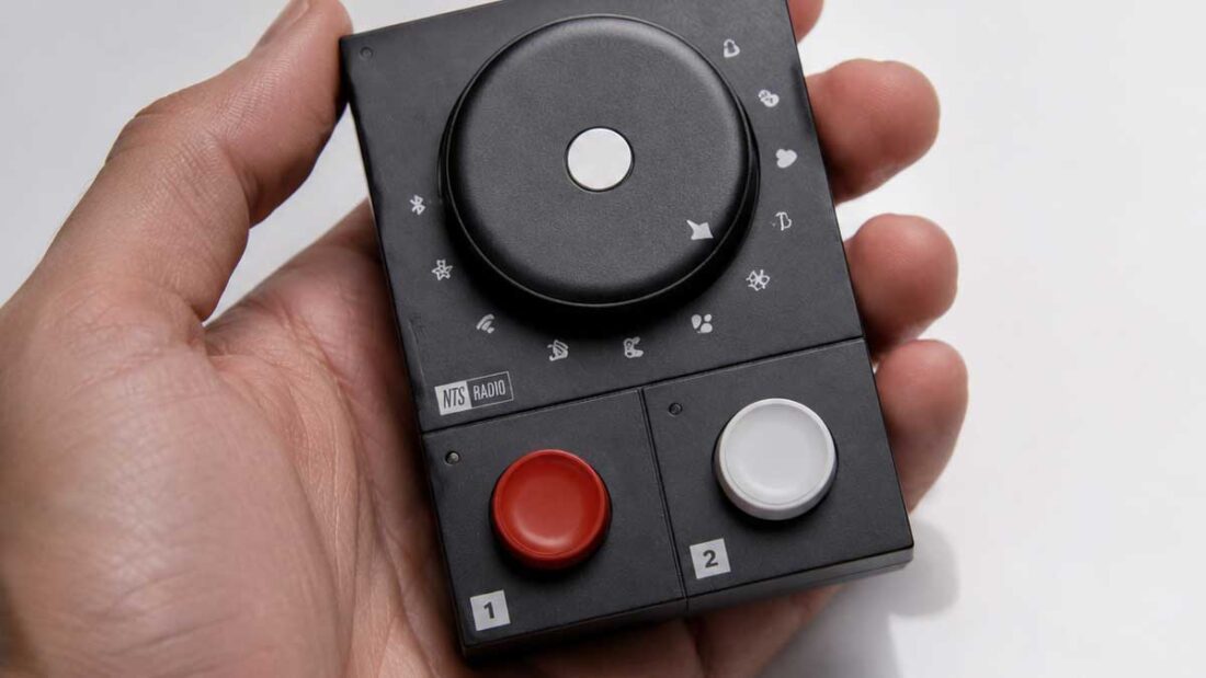 Atonemo NTS Radio Player streaming music