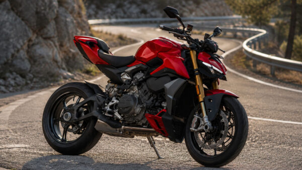 Ducati Streetfighter V2