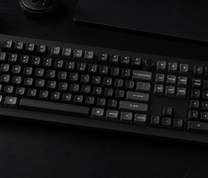 Keychron V6 Ultra Hybrid keyboard